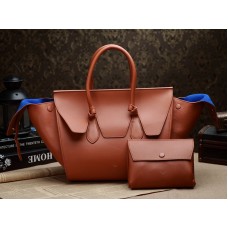 Bolso Celine Tie Nano con asa superior de piel color camello