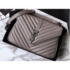 Saint Laurent Collection Medium en cuero Matelassé gris