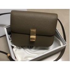 Bolso clásico mediano Celine en caja de piel de becerro color caqui