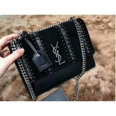Saint Laurent Sunset Medium en piel, ante y tachuelas negras
