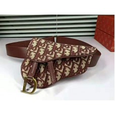 Bolso de cinturón Dior Oblique Saddle en color burdeos