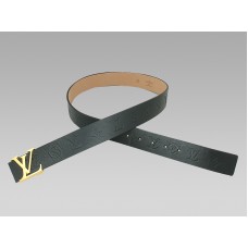 Cinturón de piel con iniciales grabadas de Louis Vuitton y hebilla dorada