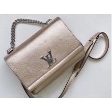 Louis Vuitton Lockme II Bb Dorado m54845